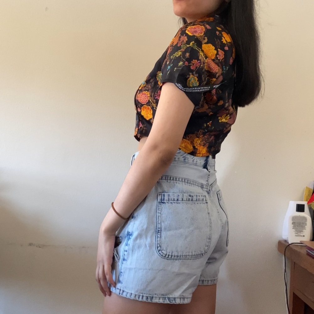Satin Black Crop Top - Picture 3 of 5